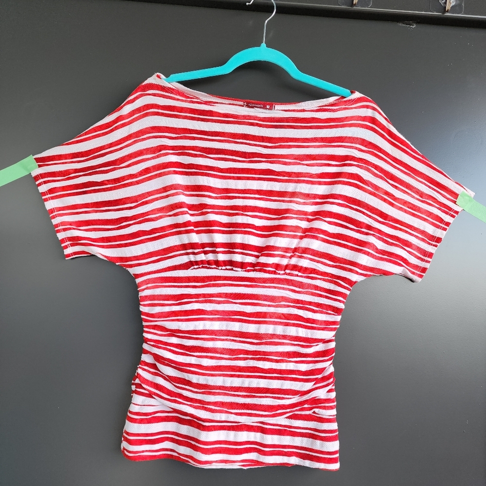 EUC  RED & WHITE STRIPED TOP FLATTERING TUMMY RUCHING - SIZE SMALL